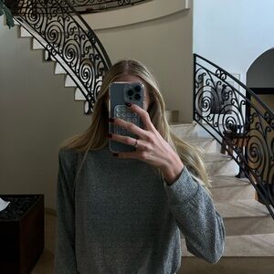 Long Sleeve Crewneck Tee - Gray